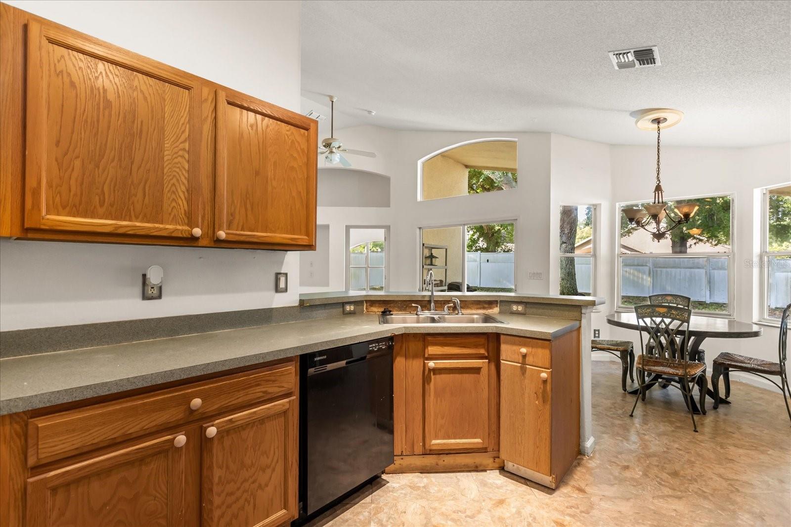 WESTON HILLS SUB - Residential