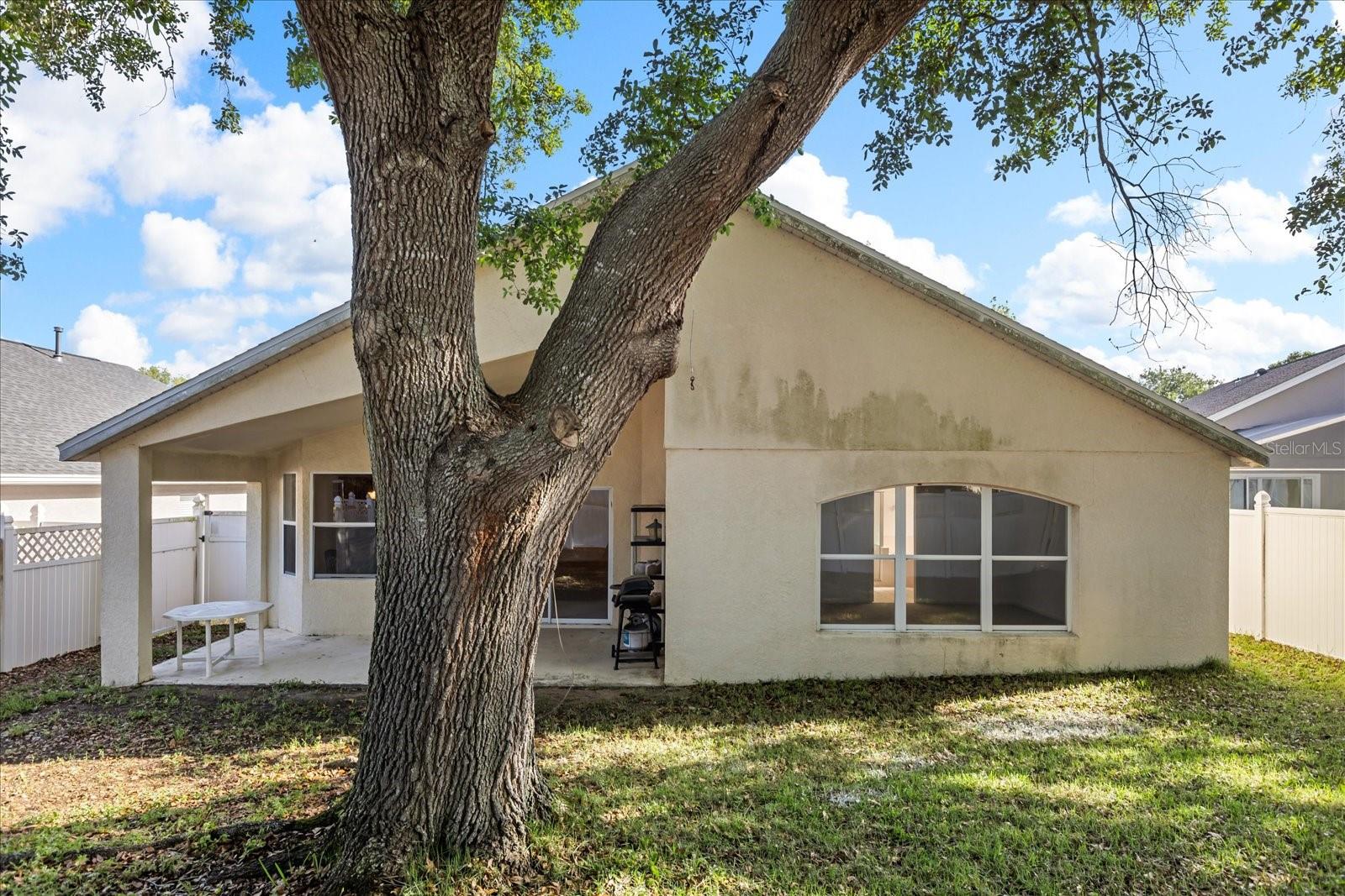 WESTON HILLS SUB - Residential