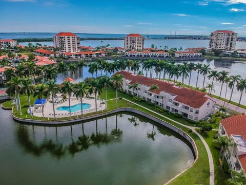 5900 BAHIA DEL MAR CIRCLE 137 ST PETERSBURG FL 33715