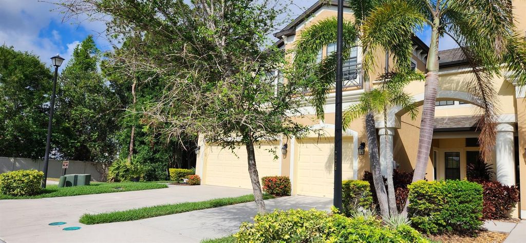 Photo of 5286 78th St Circle E, Bradenton, FL 34203 (MLS # A4692390)