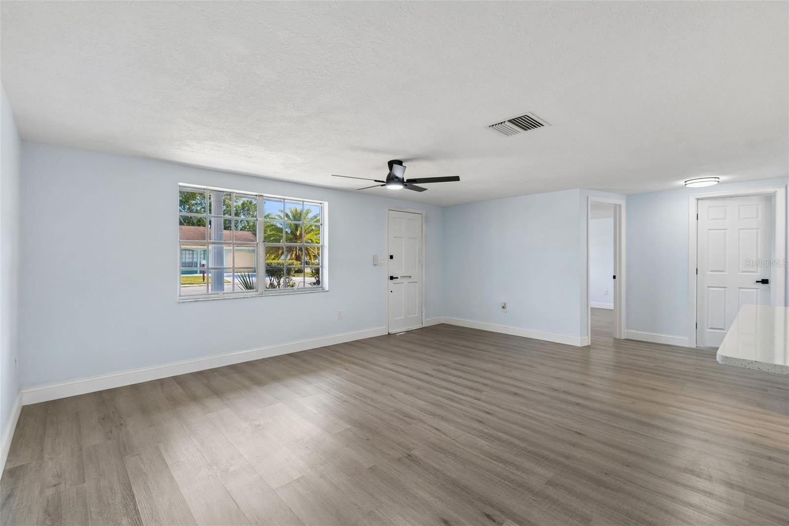 BEACON SQUARE - Residential