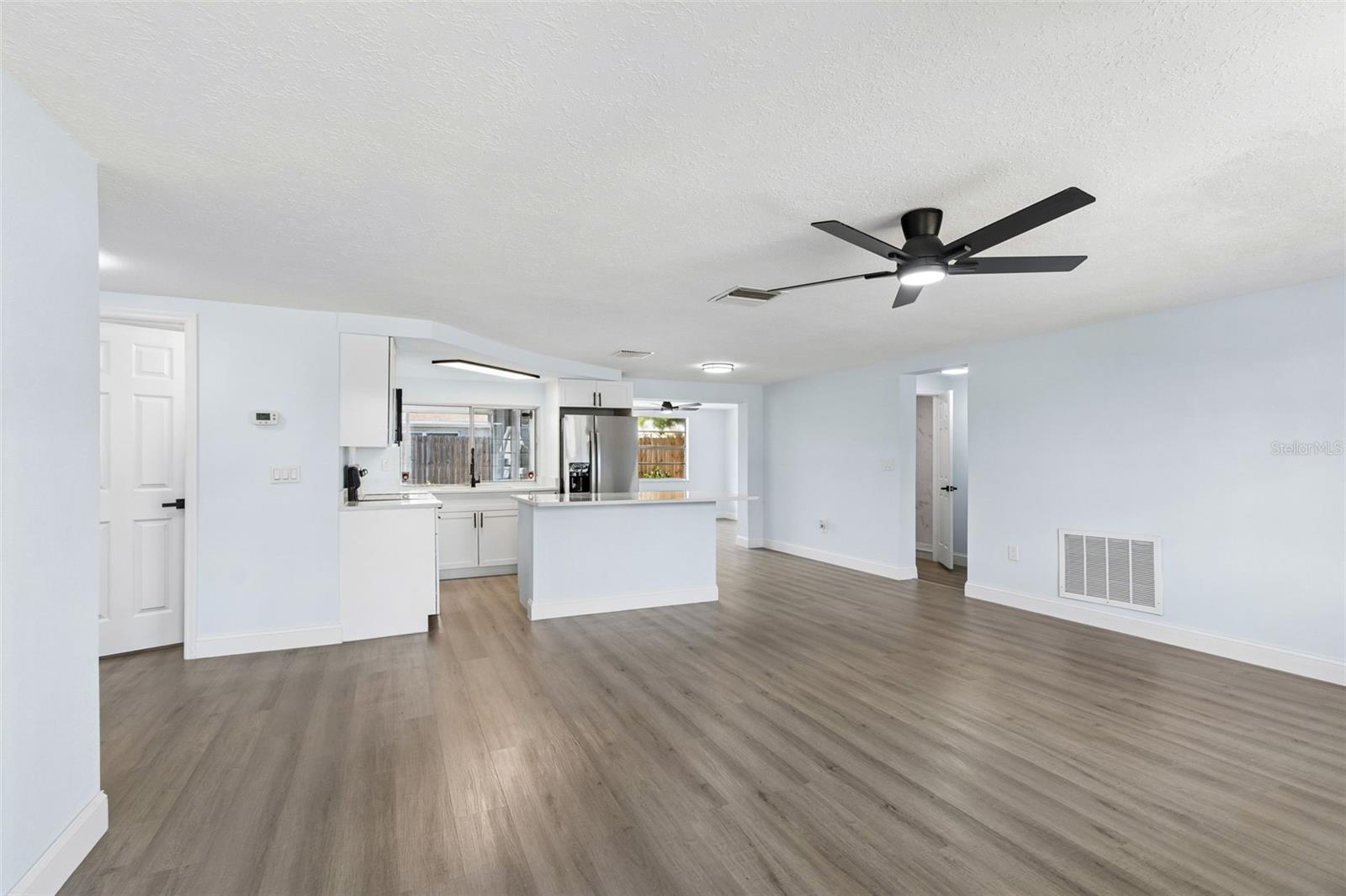 BEACON SQUARE - Residential