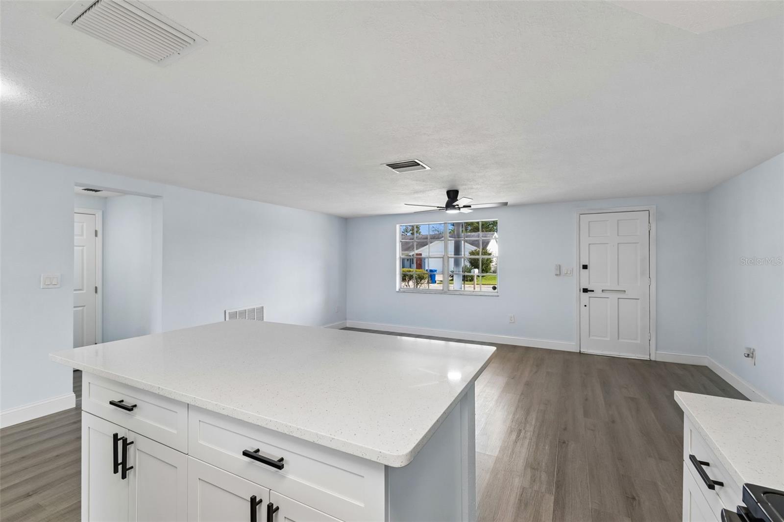 BEACON SQUARE - Residential
