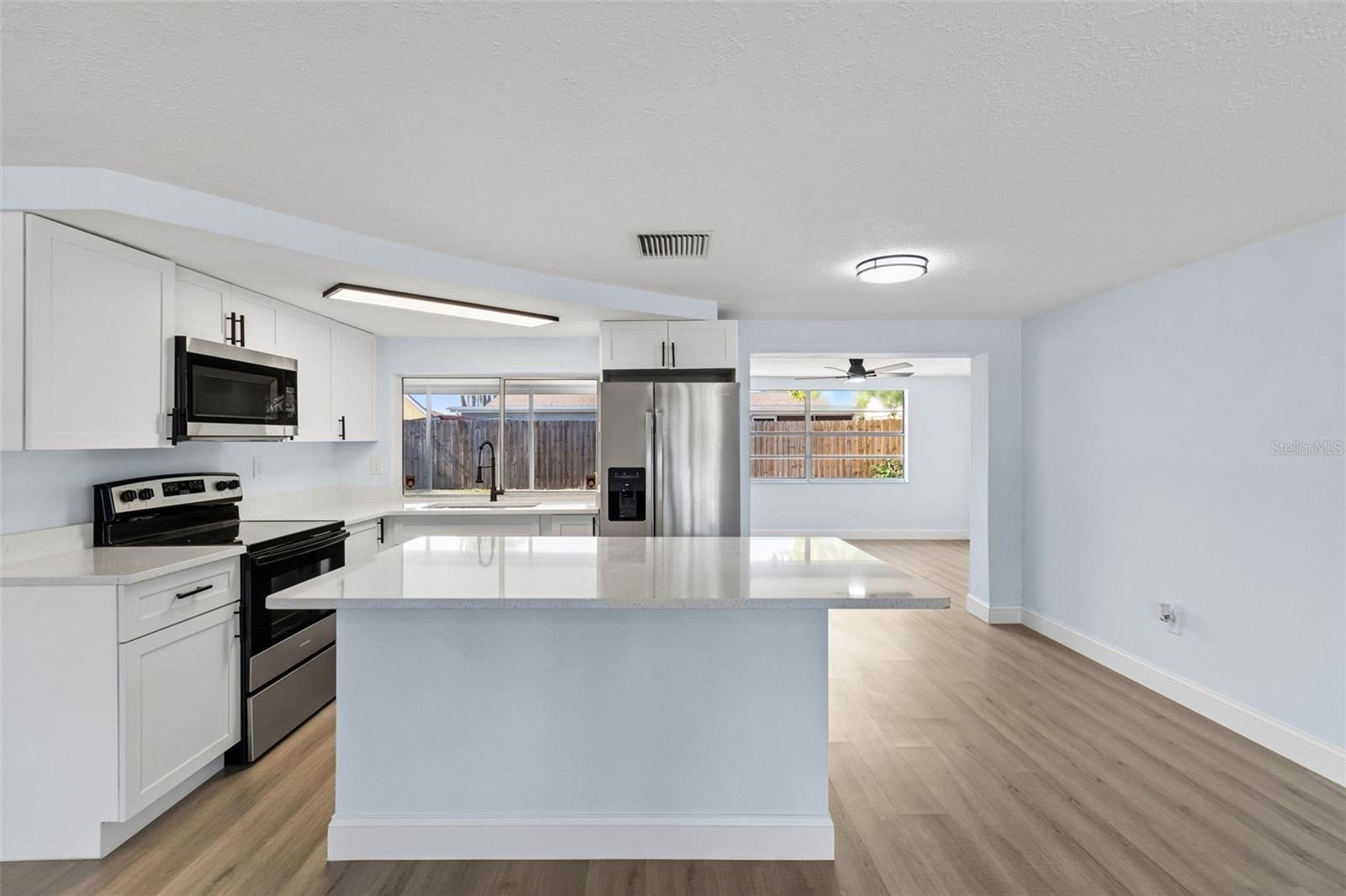 BEACON SQUARE - Residential