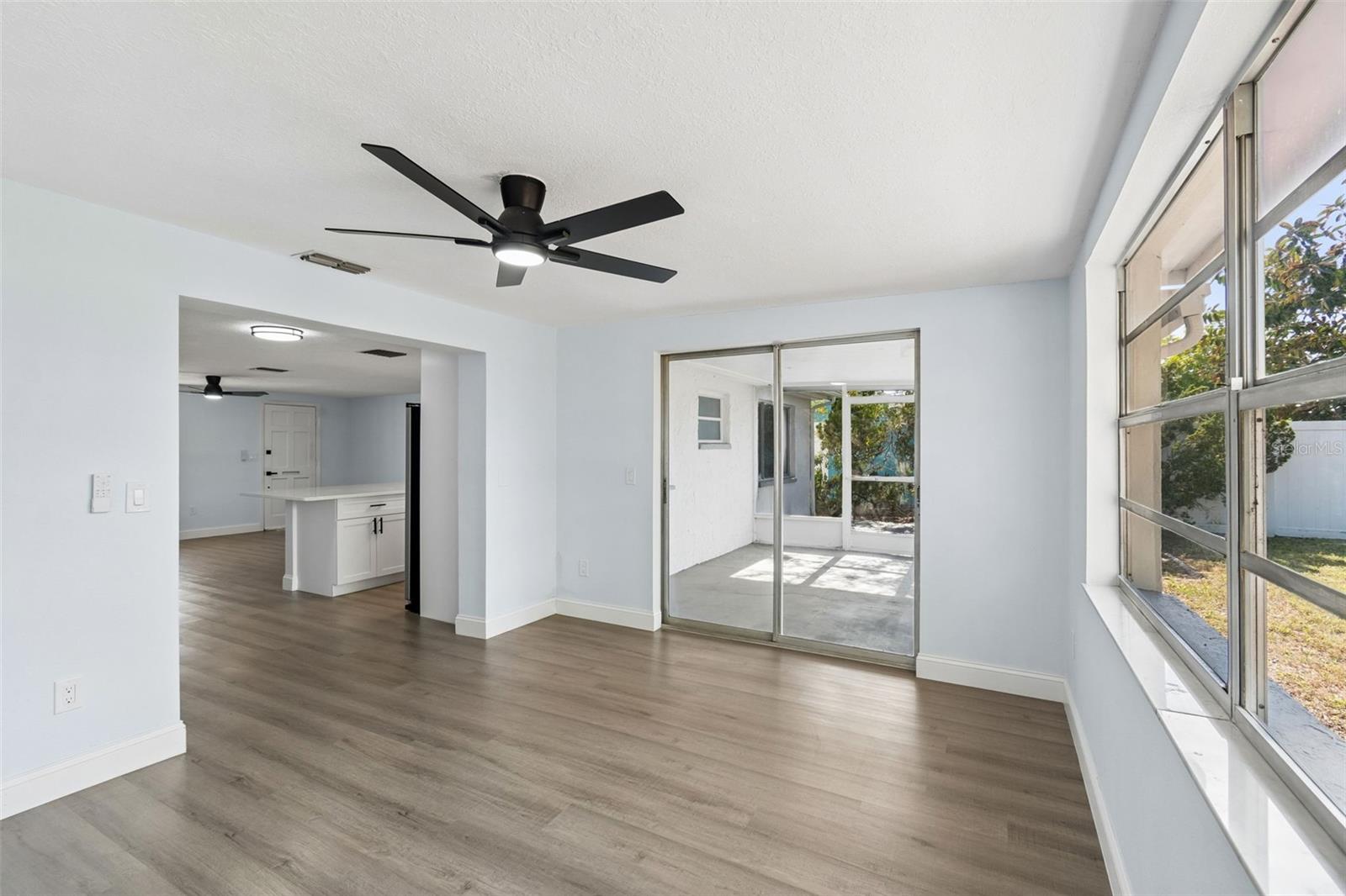 BEACON SQUARE - Residential
