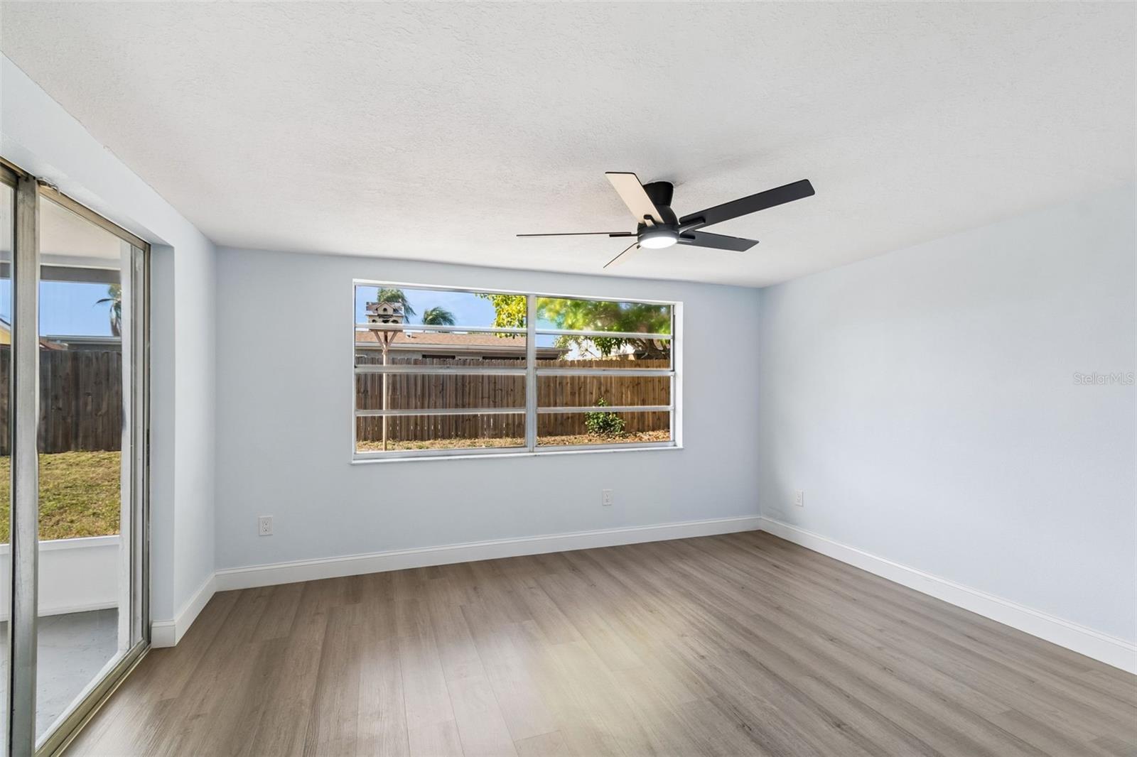 BEACON SQUARE - Residential