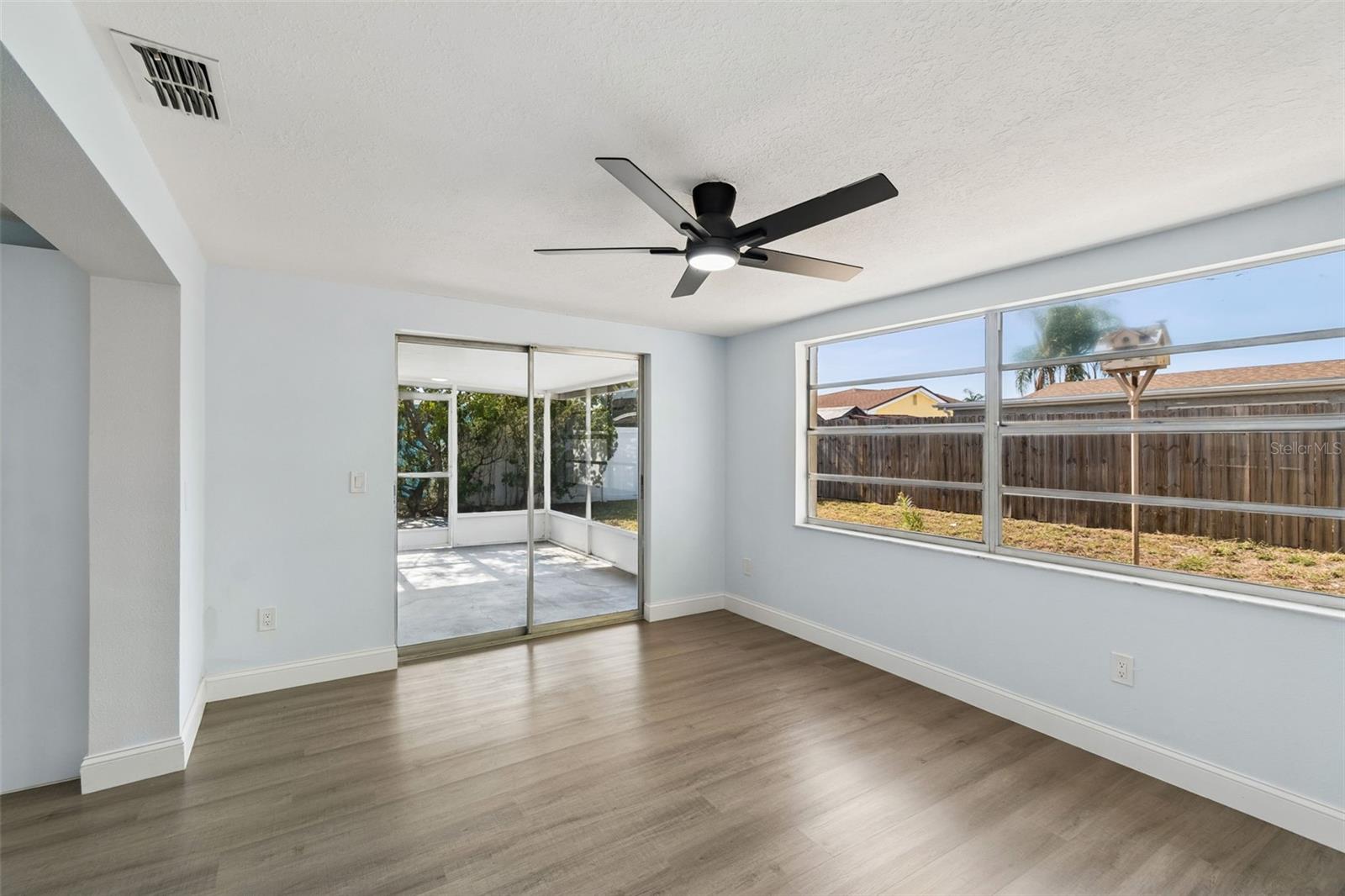 BEACON SQUARE - Residential