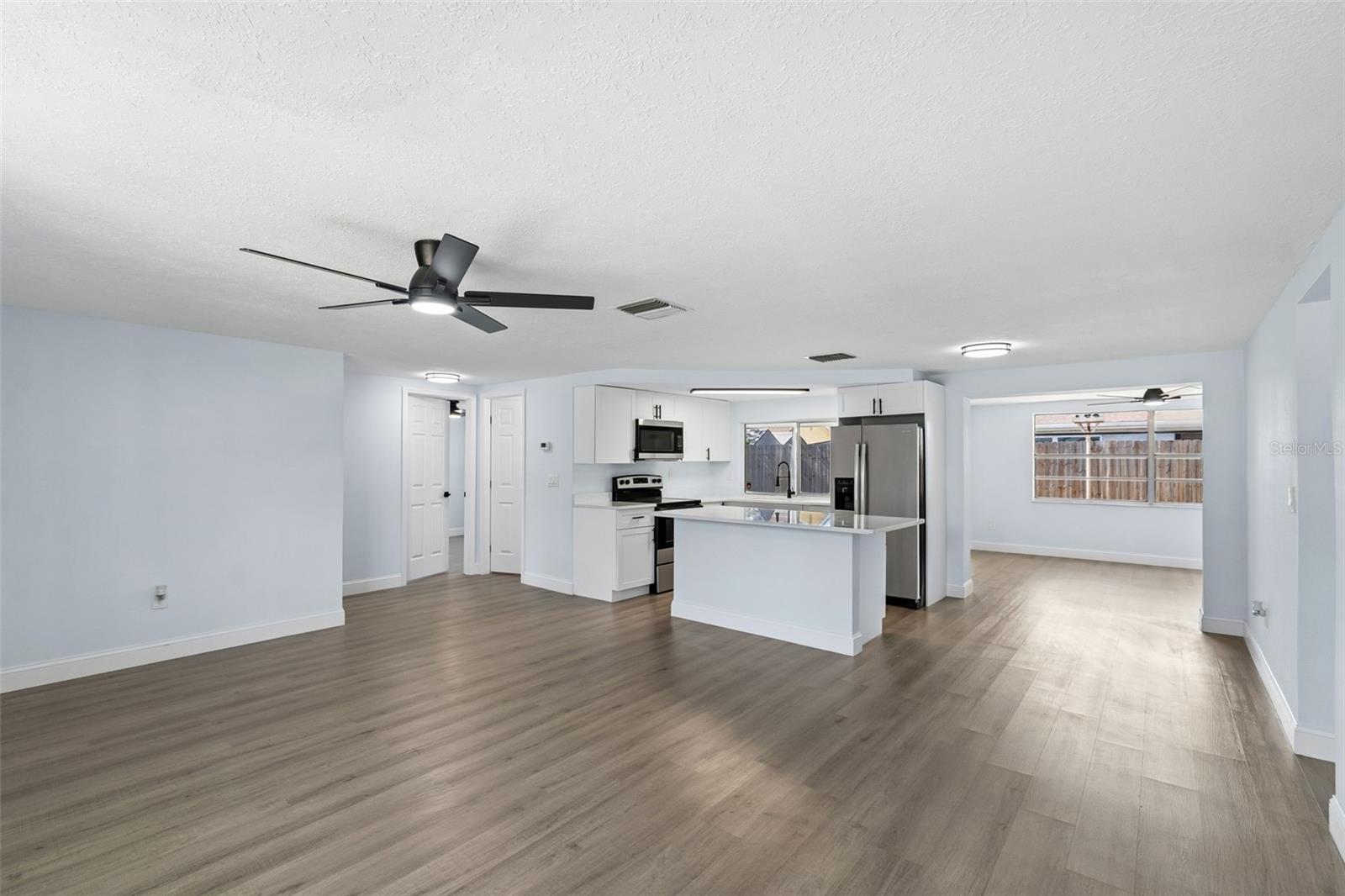 BEACON SQUARE - Residential