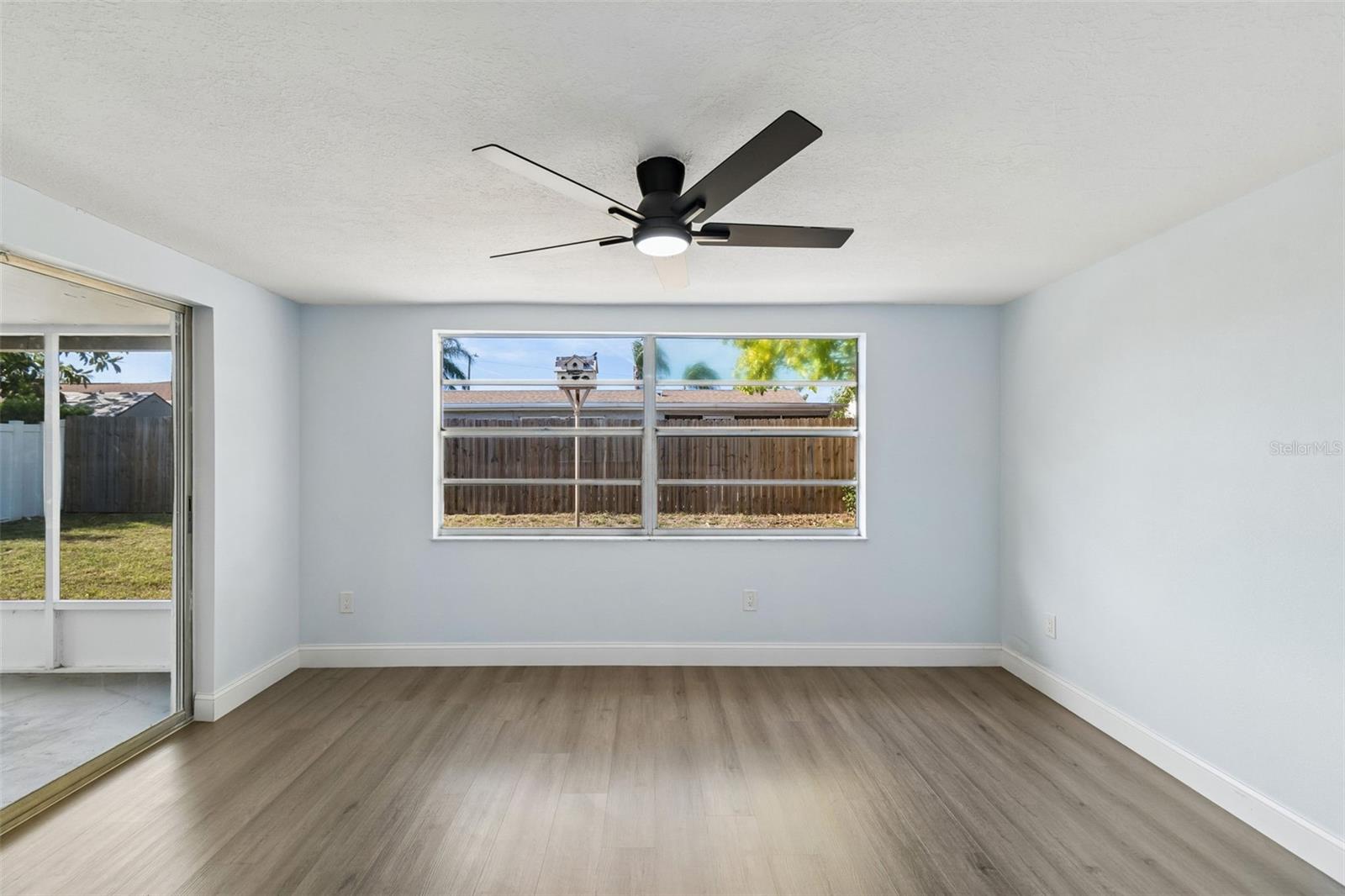 BEACON SQUARE - Residential
