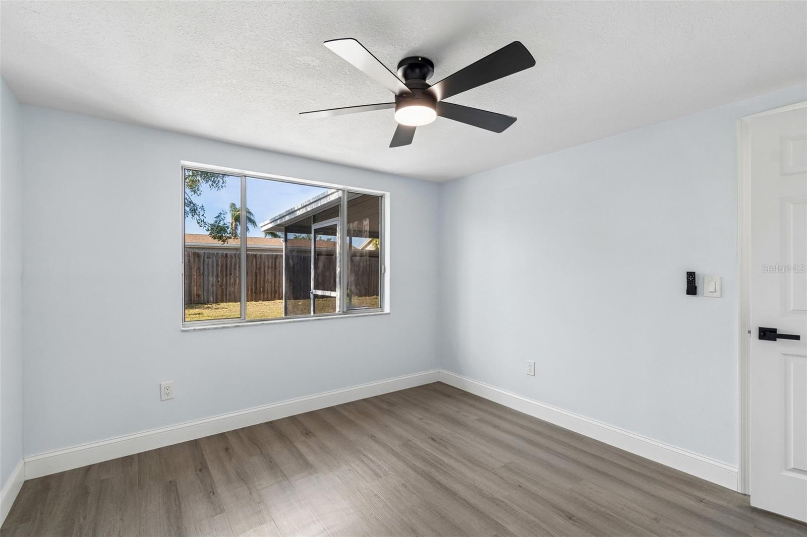 BEACON SQUARE - Residential