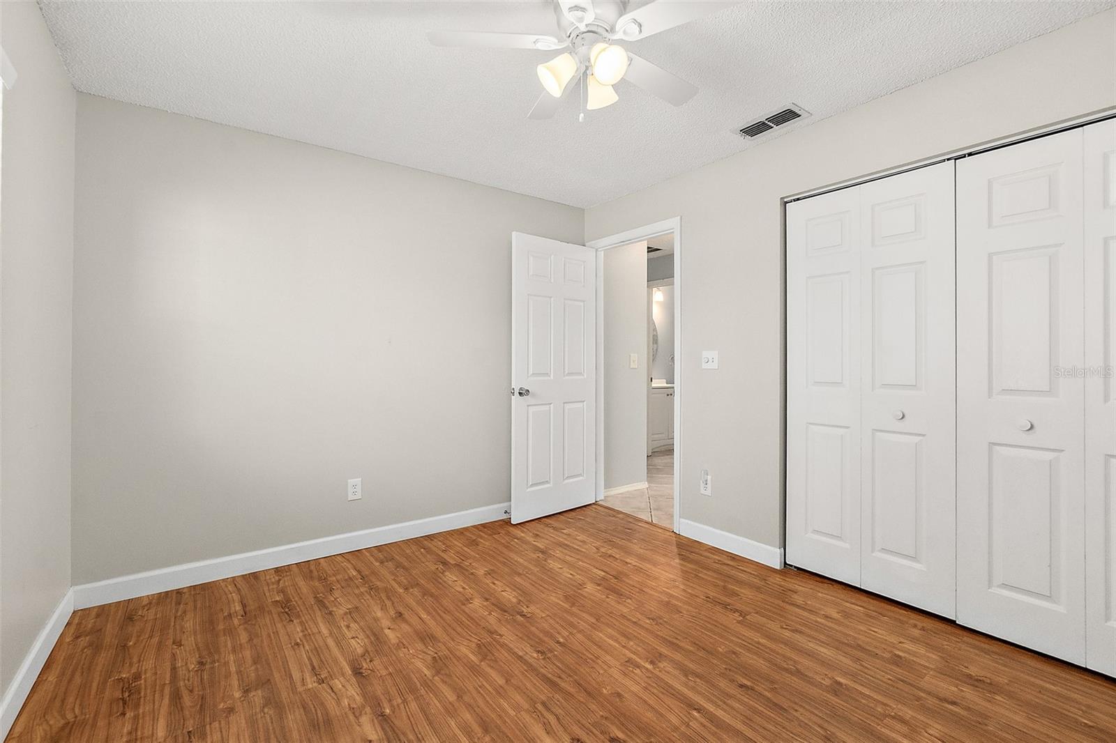 QUAIL HOLLOW - Residential