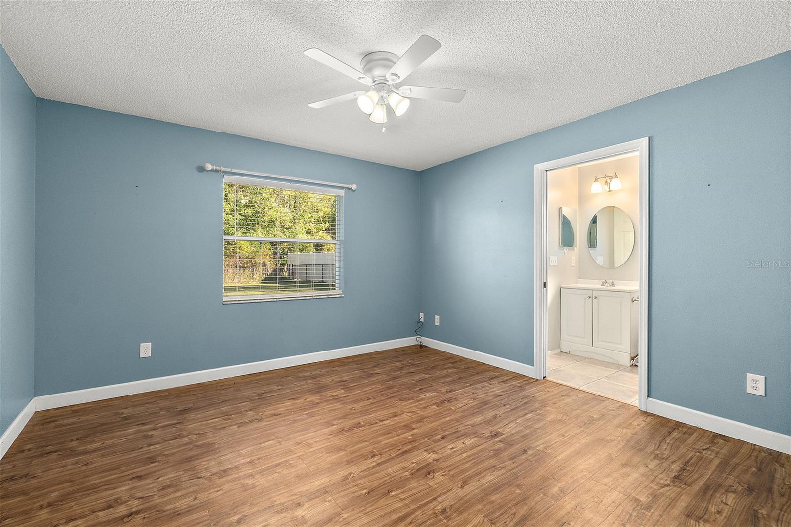 QUAIL HOLLOW - Residential