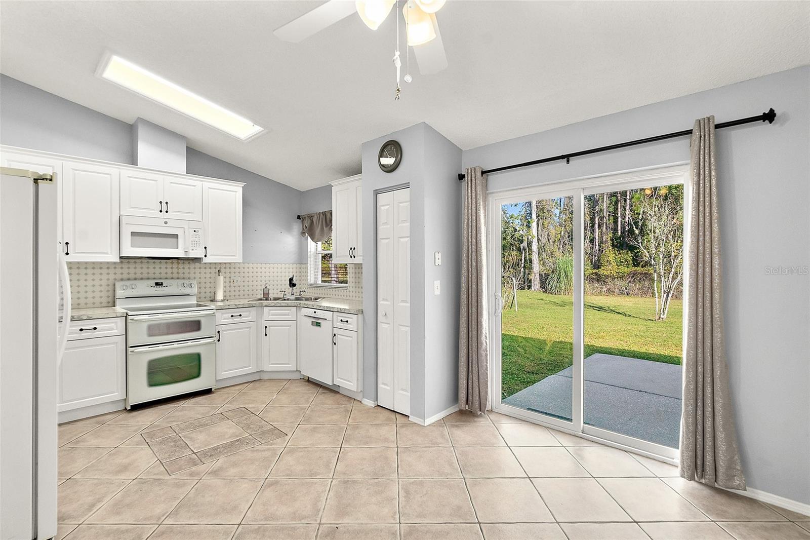 QUAIL HOLLOW - Residential