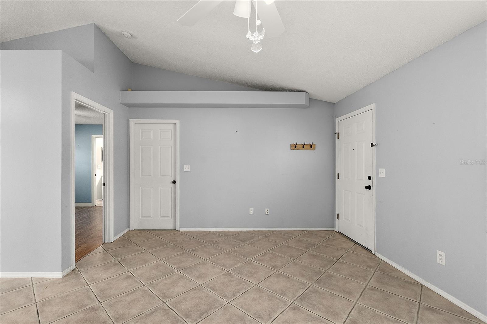 QUAIL HOLLOW - Residential