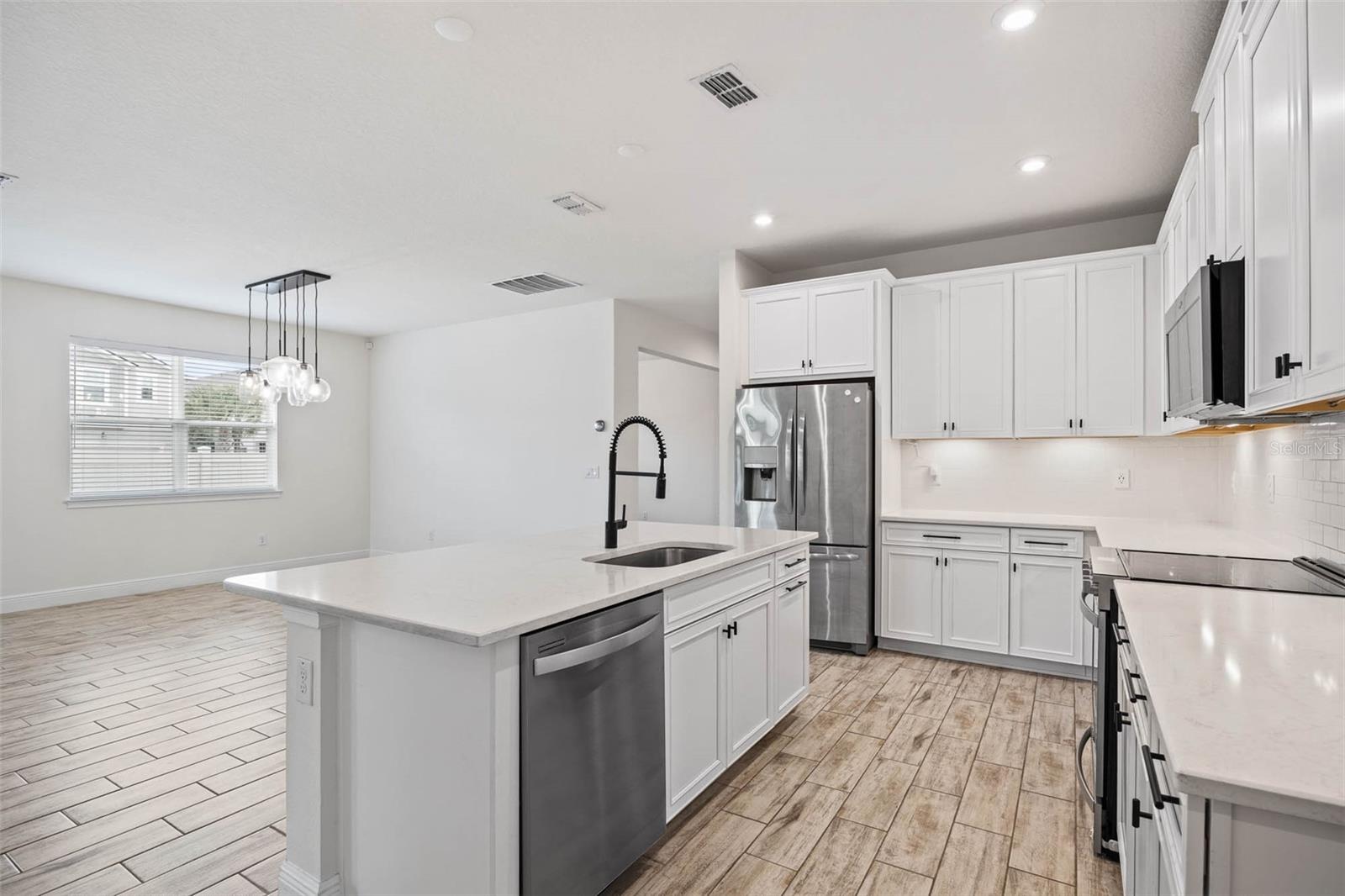 PARKVIEW/LONG LAKE RANCH PH 1A - Residential