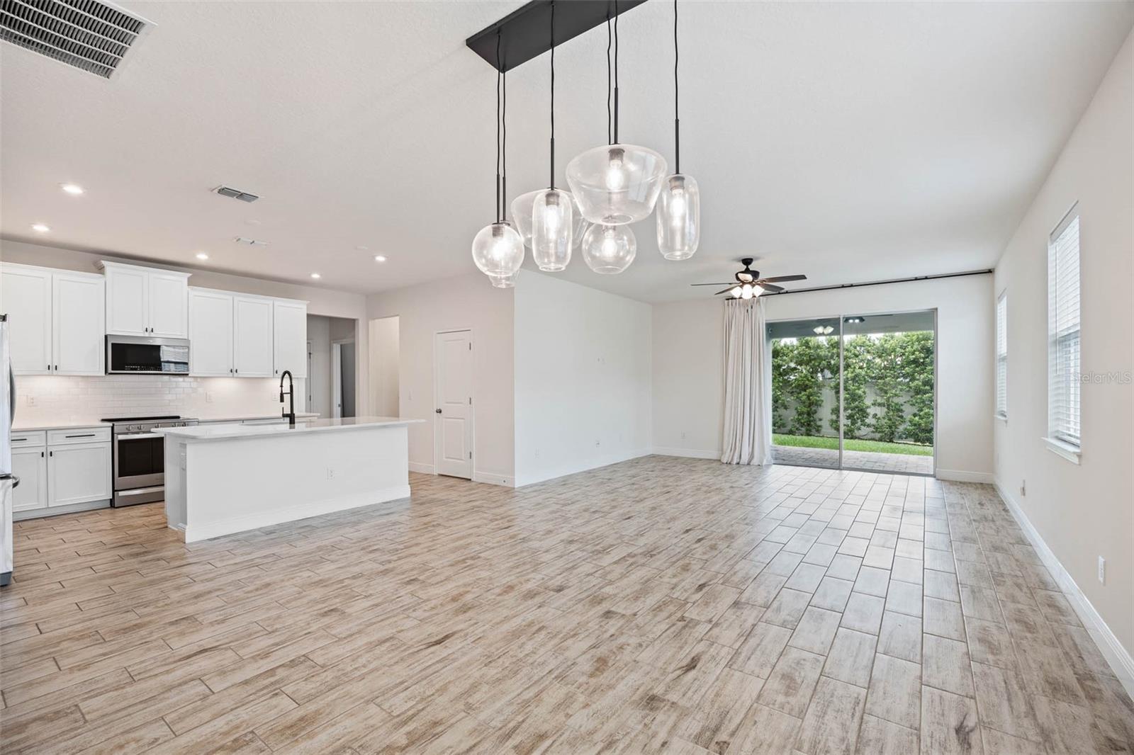 PARKVIEW/LONG LAKE RANCH PH 1A - Residential