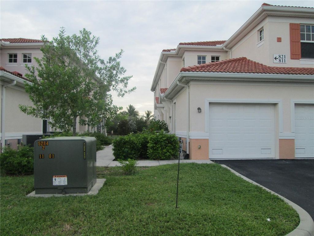 Photo of 240 W End Drive #221, Punta Gorda, FL 33950 (MLS # N6143628)
