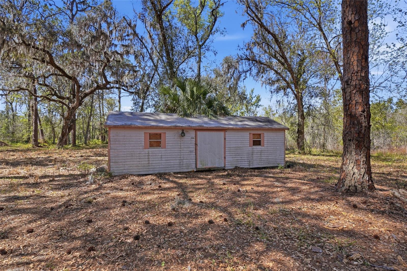 ACREAGE - Residential