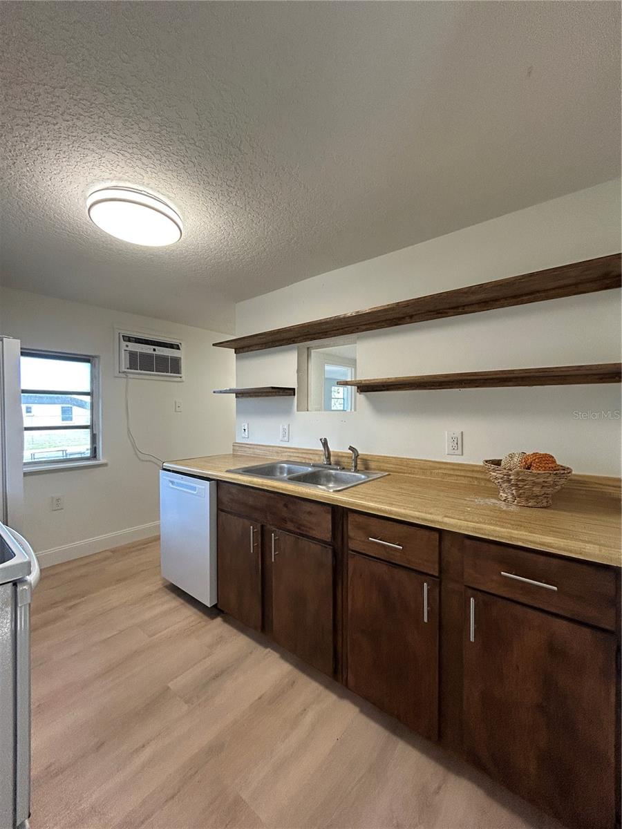 EUSTIS ROSENWALD GARDENS - Residential