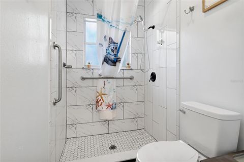 Tiny photo for 33025 Lake Bend Circle, Leesburg, FL 34788 (MLS # G5104697)