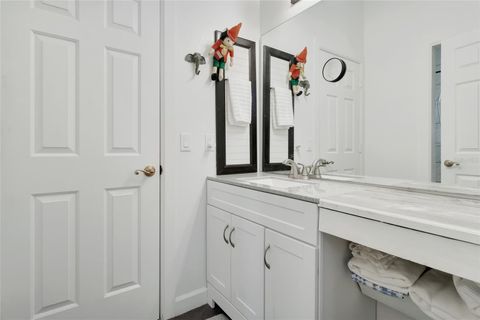 Tiny photo for 33025 Lake Bend Circle, Leesburg, FL 34788 (MLS # G5104697)