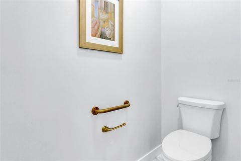 Tiny photo for 33025 Lake Bend Circle, Leesburg, FL 34788 (MLS # G5104697)