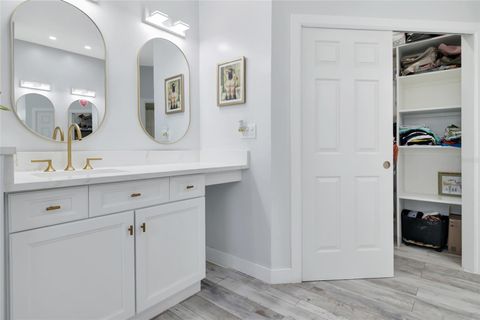 Tiny photo for 33025 Lake Bend Circle, Leesburg, FL 34788 (MLS # G5104697)