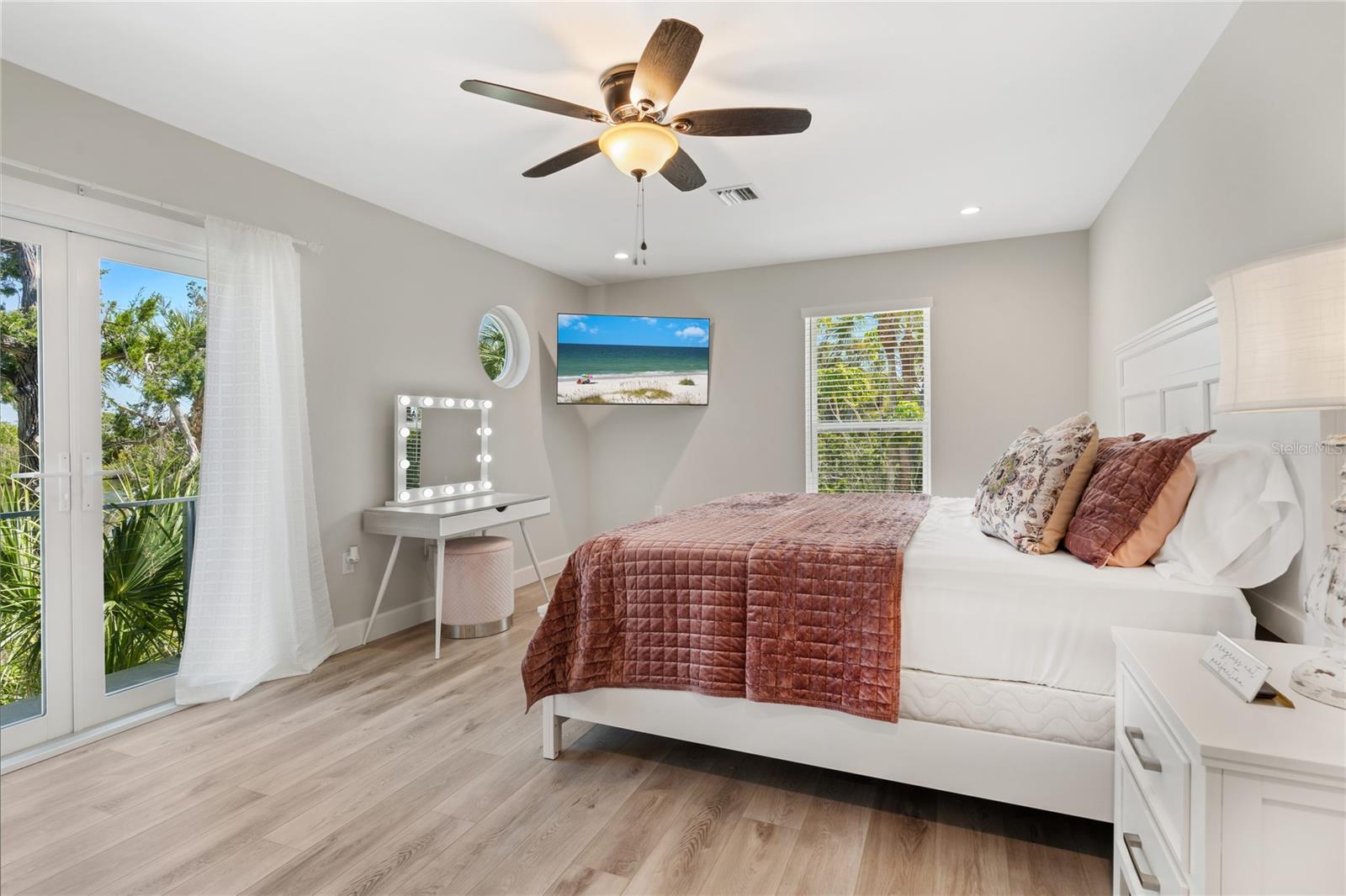 NORTH MANASOTA KEY - Land