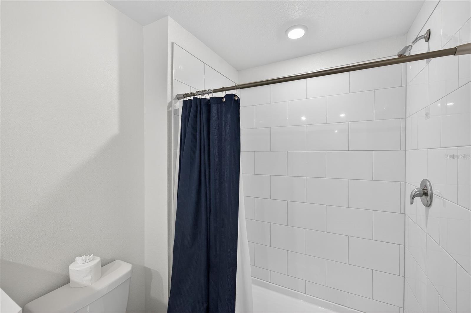 MIRADA PCLS 8A & 8B - Residential Lease