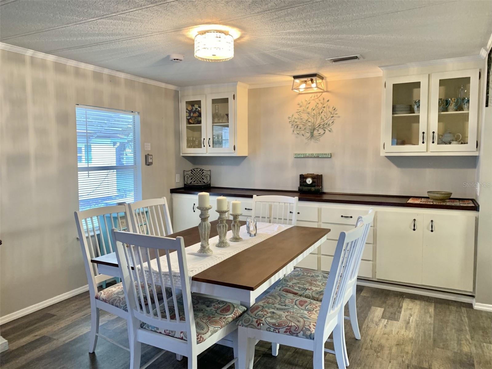 ZELLWOOD STATION - Residential