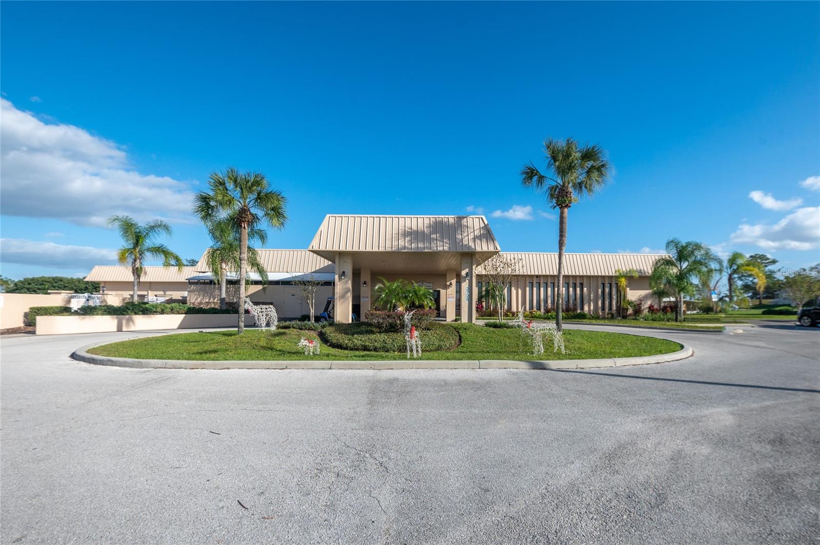 ZELLWOOD STATION - Residential