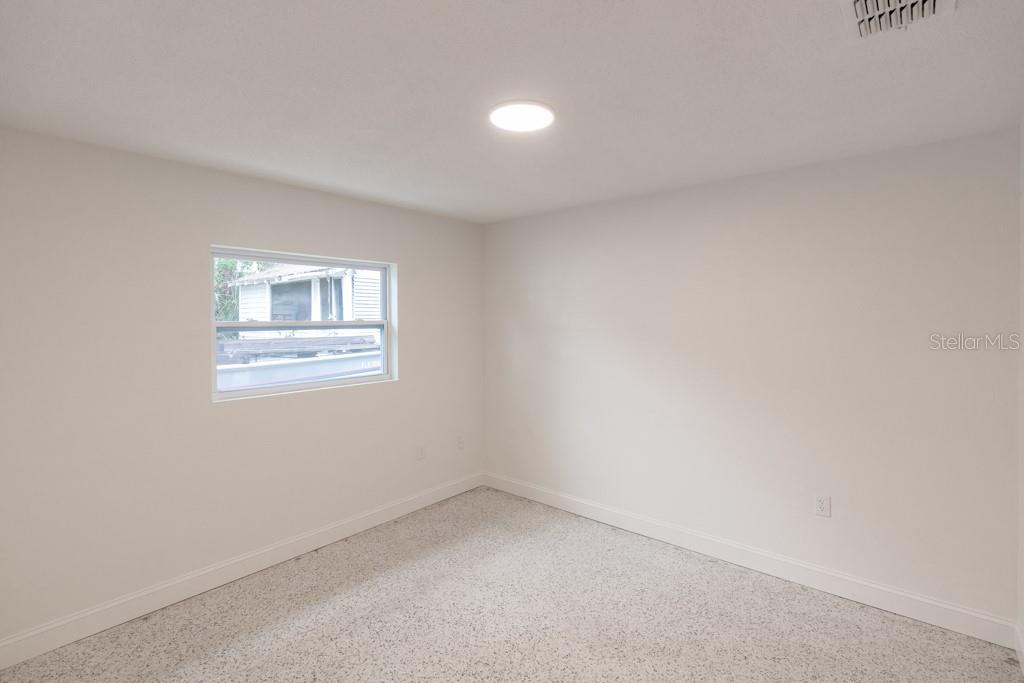 LAWNDALE - Residential Income