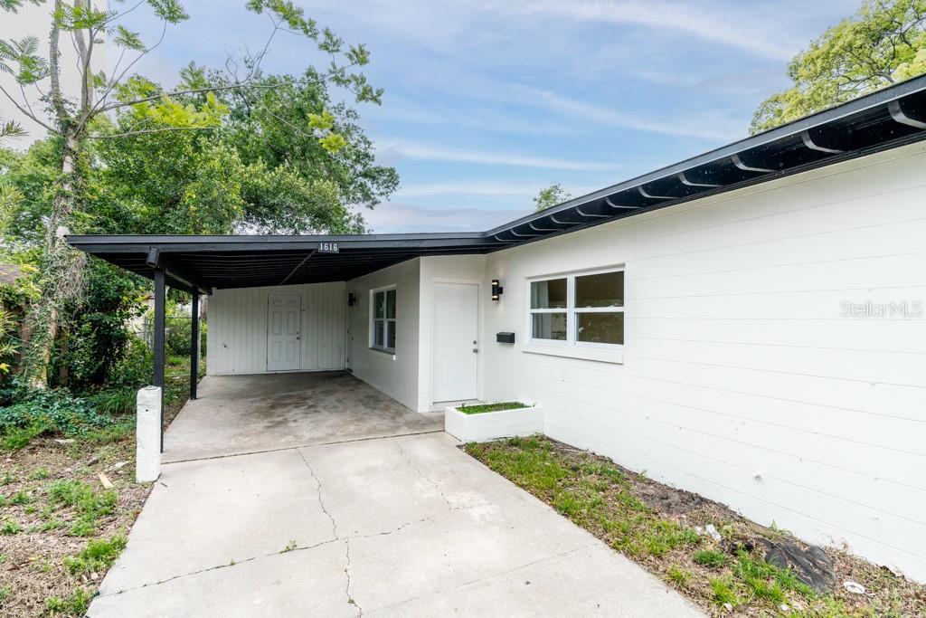 LAWNDALE - Residential Income