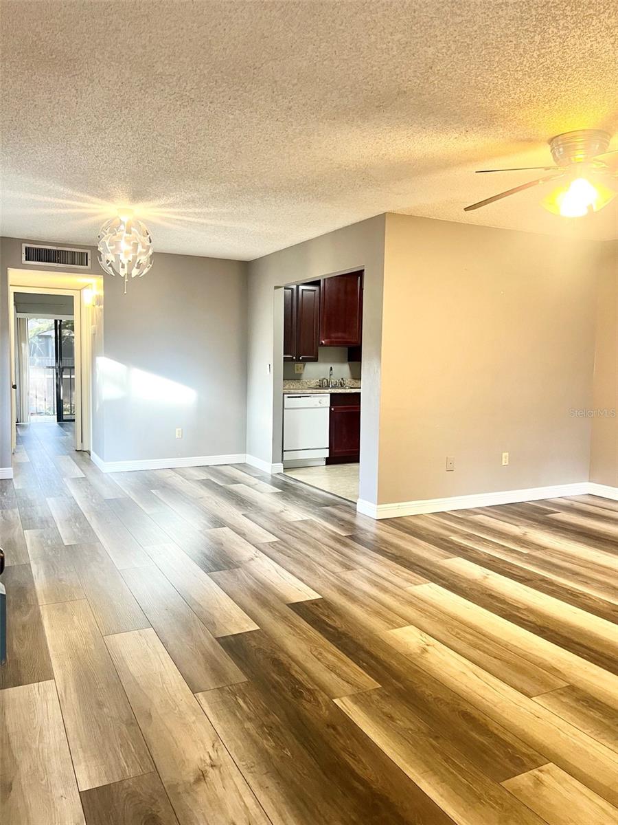 RAINTREE VILLAGE CONDO N - Residential