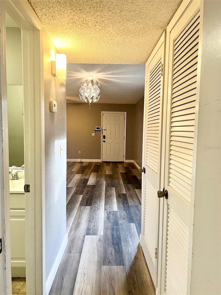 RAINTREE VILLAGE CONDO N - Residential