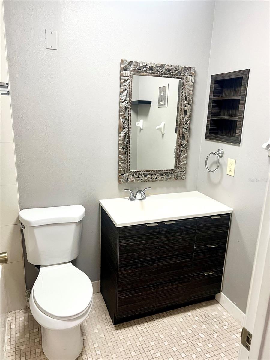 RAINTREE VILLAGE CONDO N - Residential