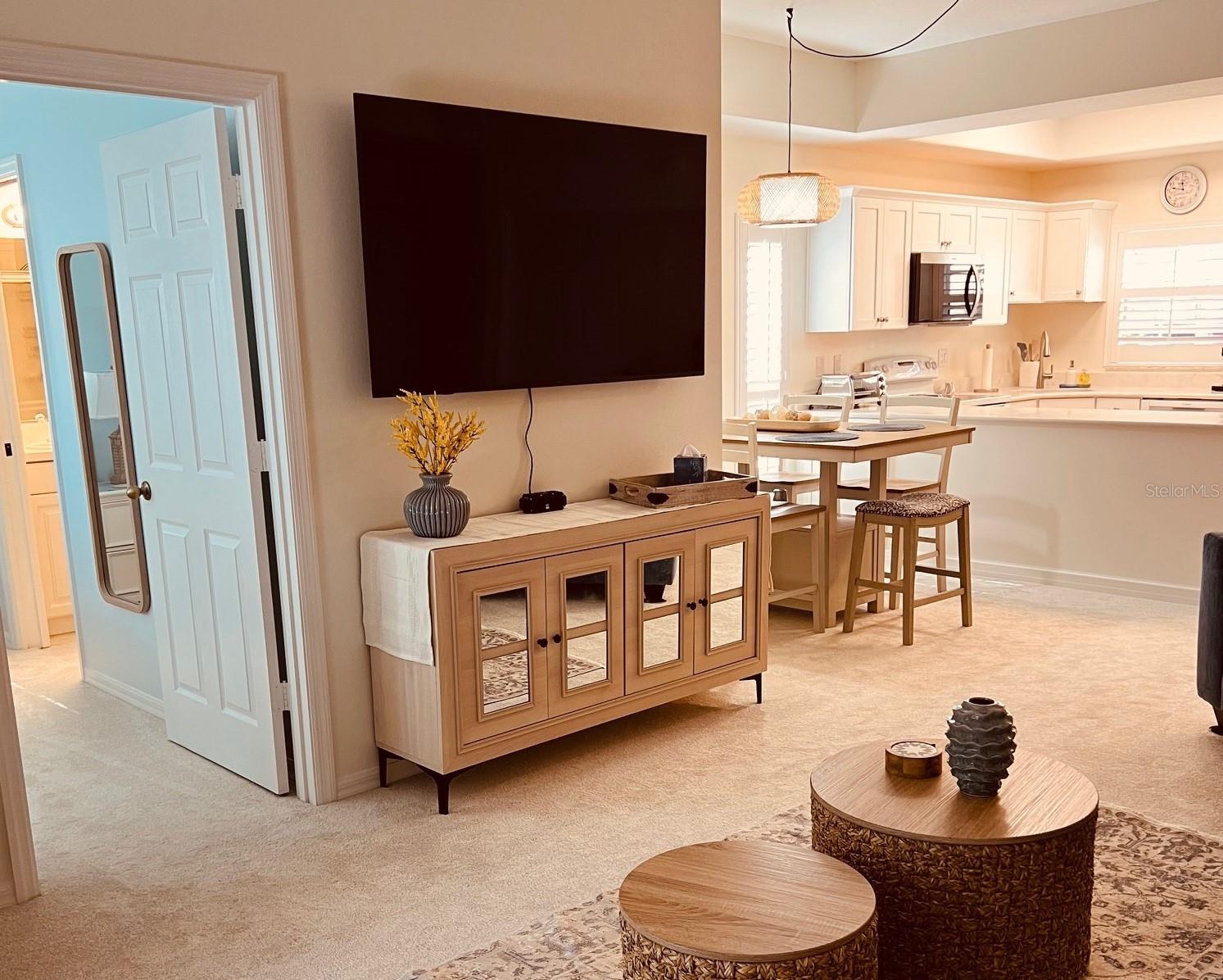 PINESTONE AT PALMER RANCH - Residential Lease