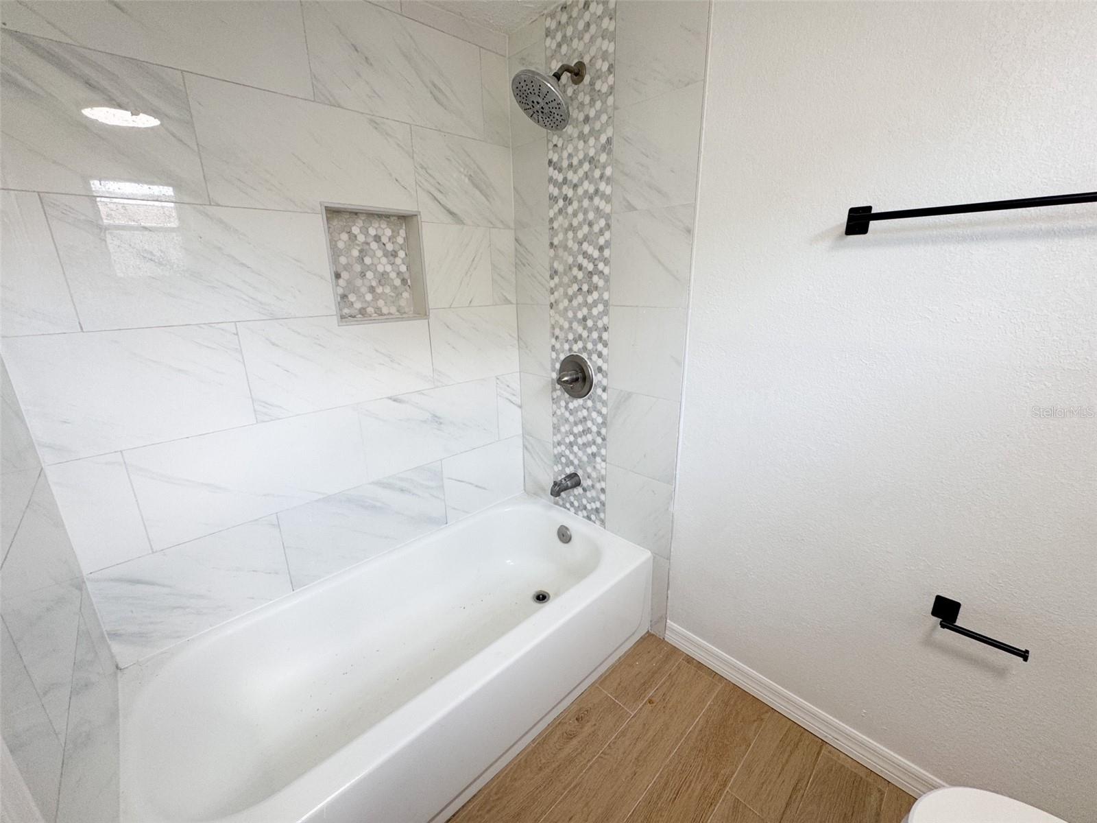 ARISTIDA PH 02B - Residential