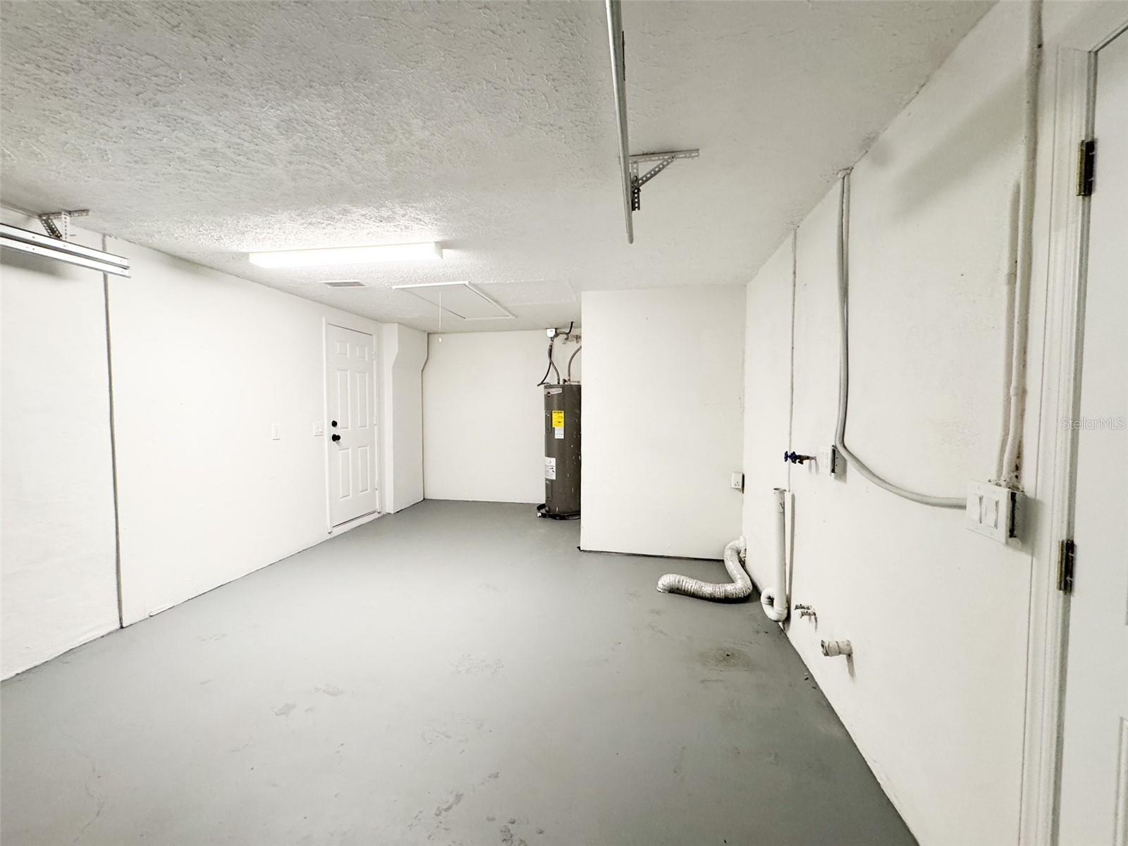 ARISTIDA PH 02B - Residential