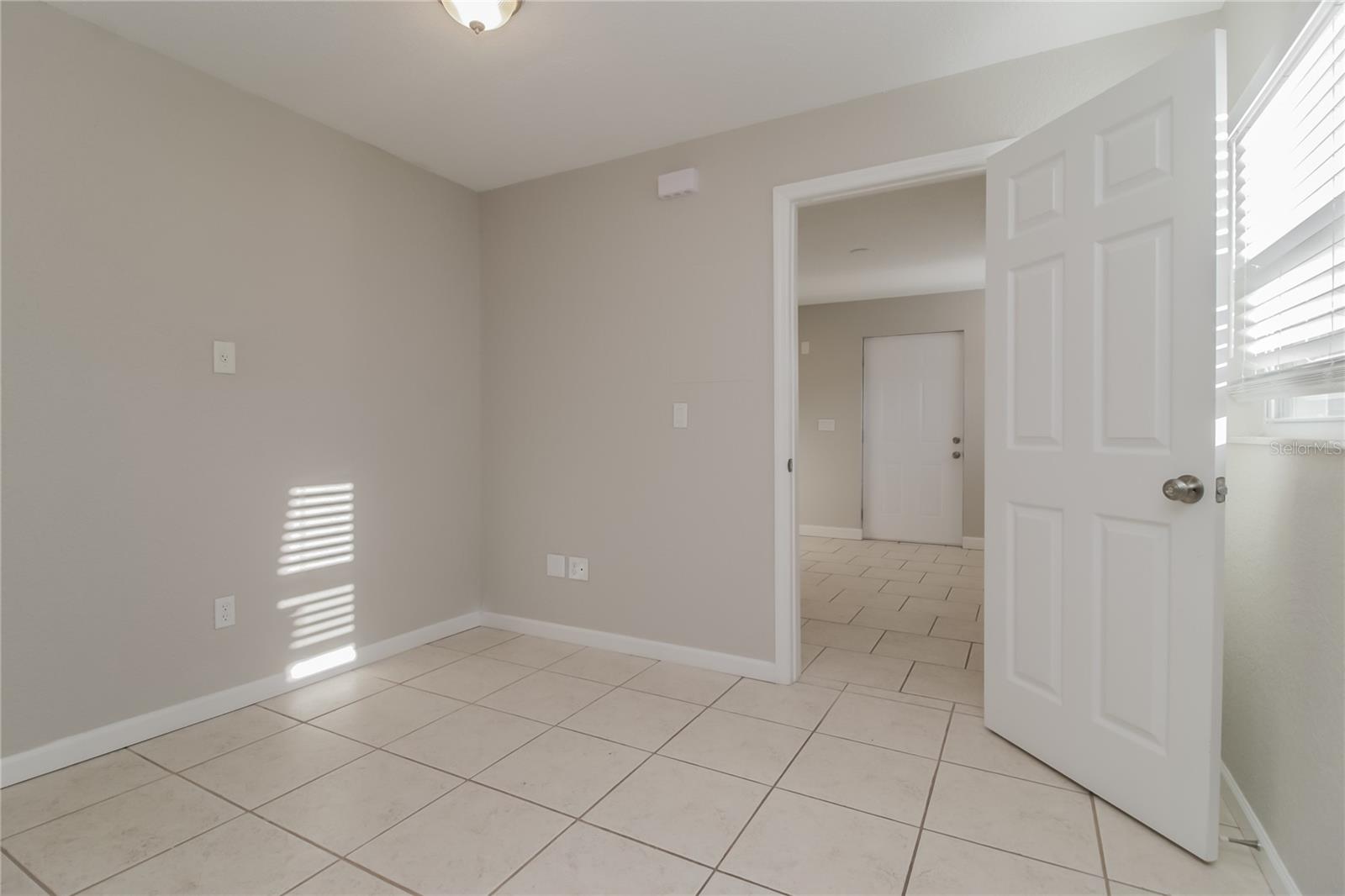 MONROE MANOR - Residential Lease