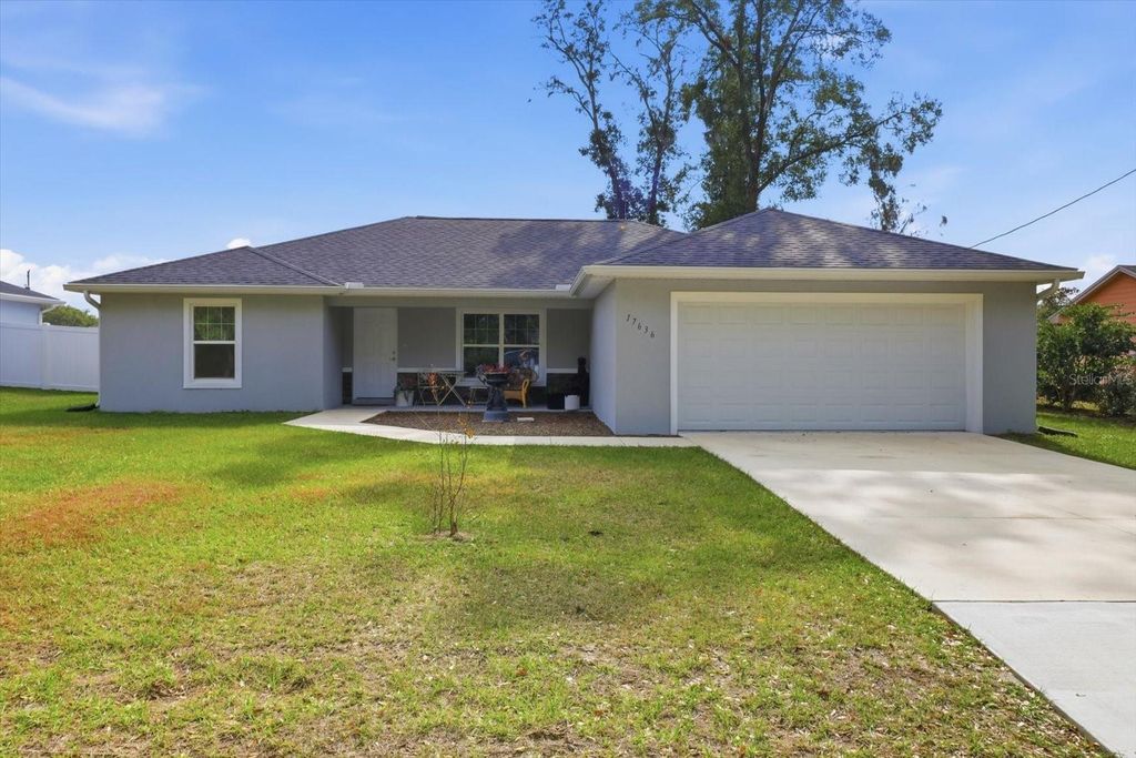 Photo of 17636 SW 114th Street, Dunnellon, FL 34432 (MLS # OM714544)