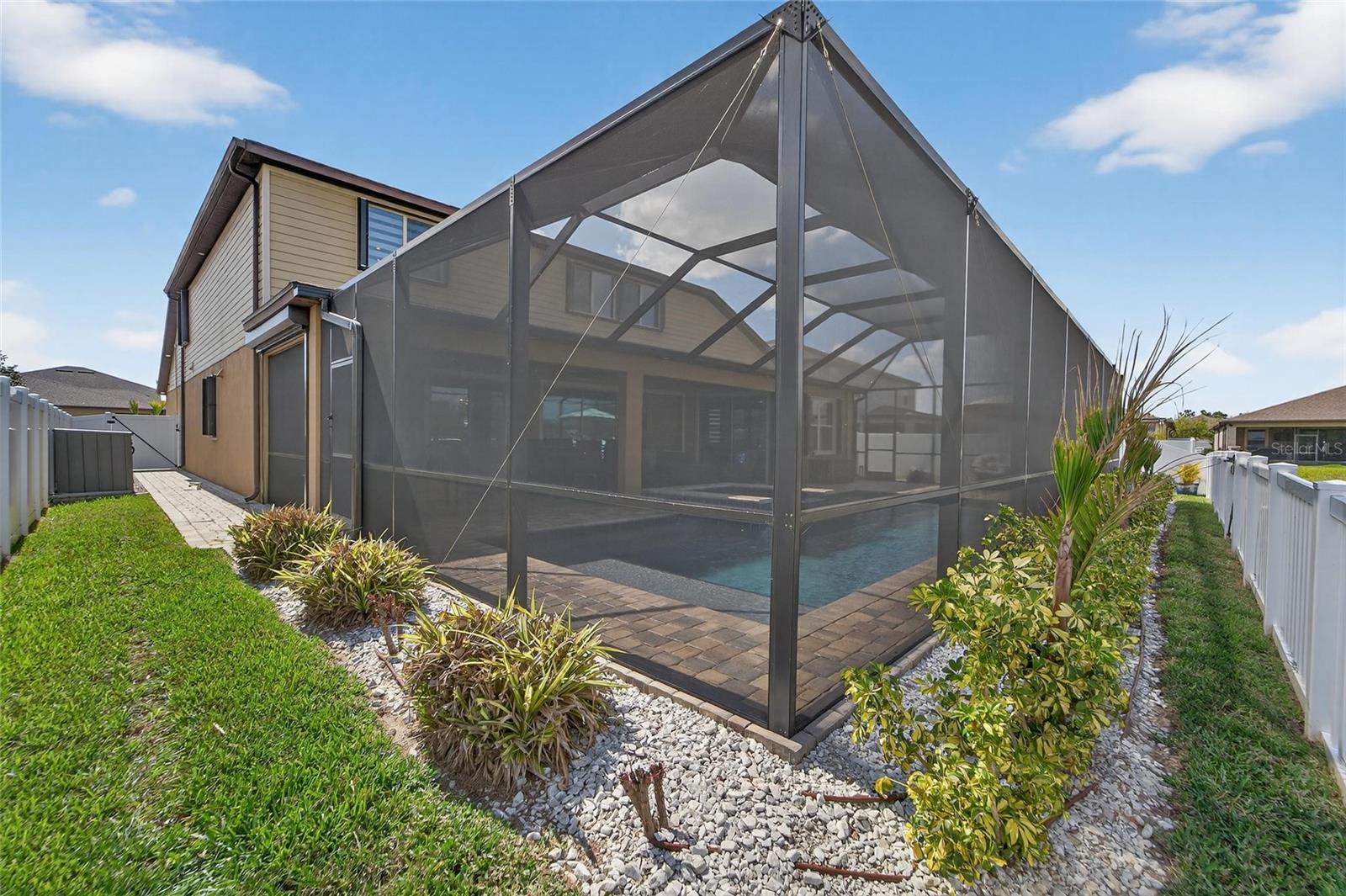 SOUTH FORK - Residential