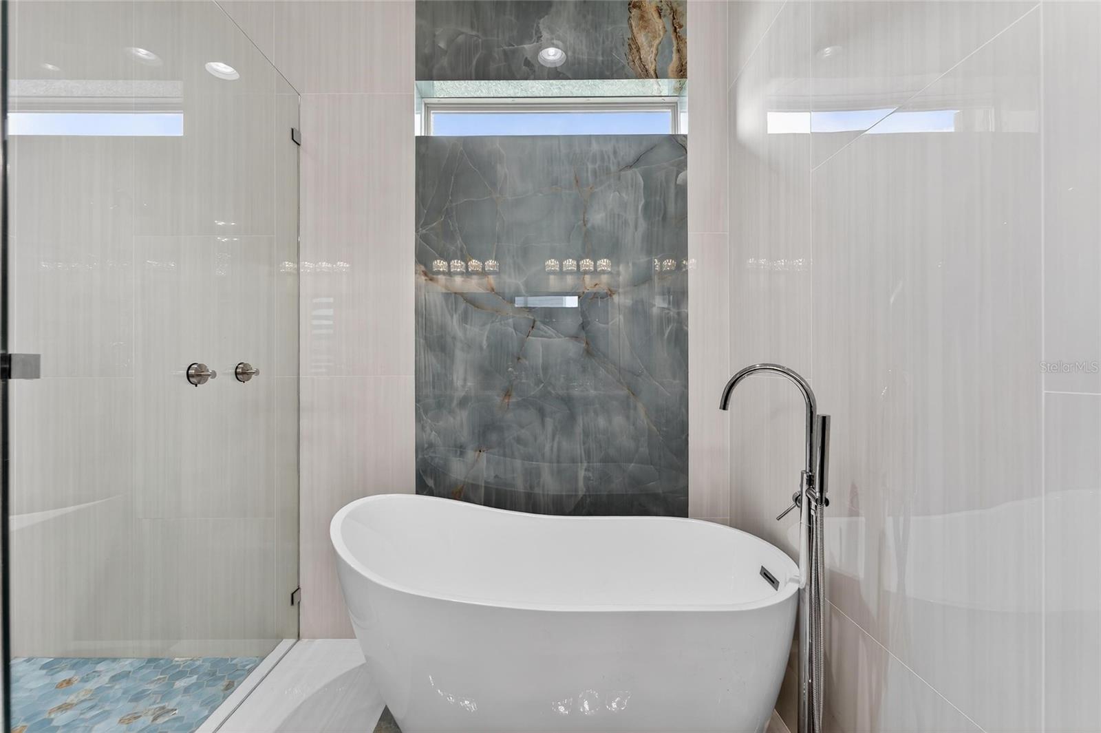 SOUTH FORK - Residential