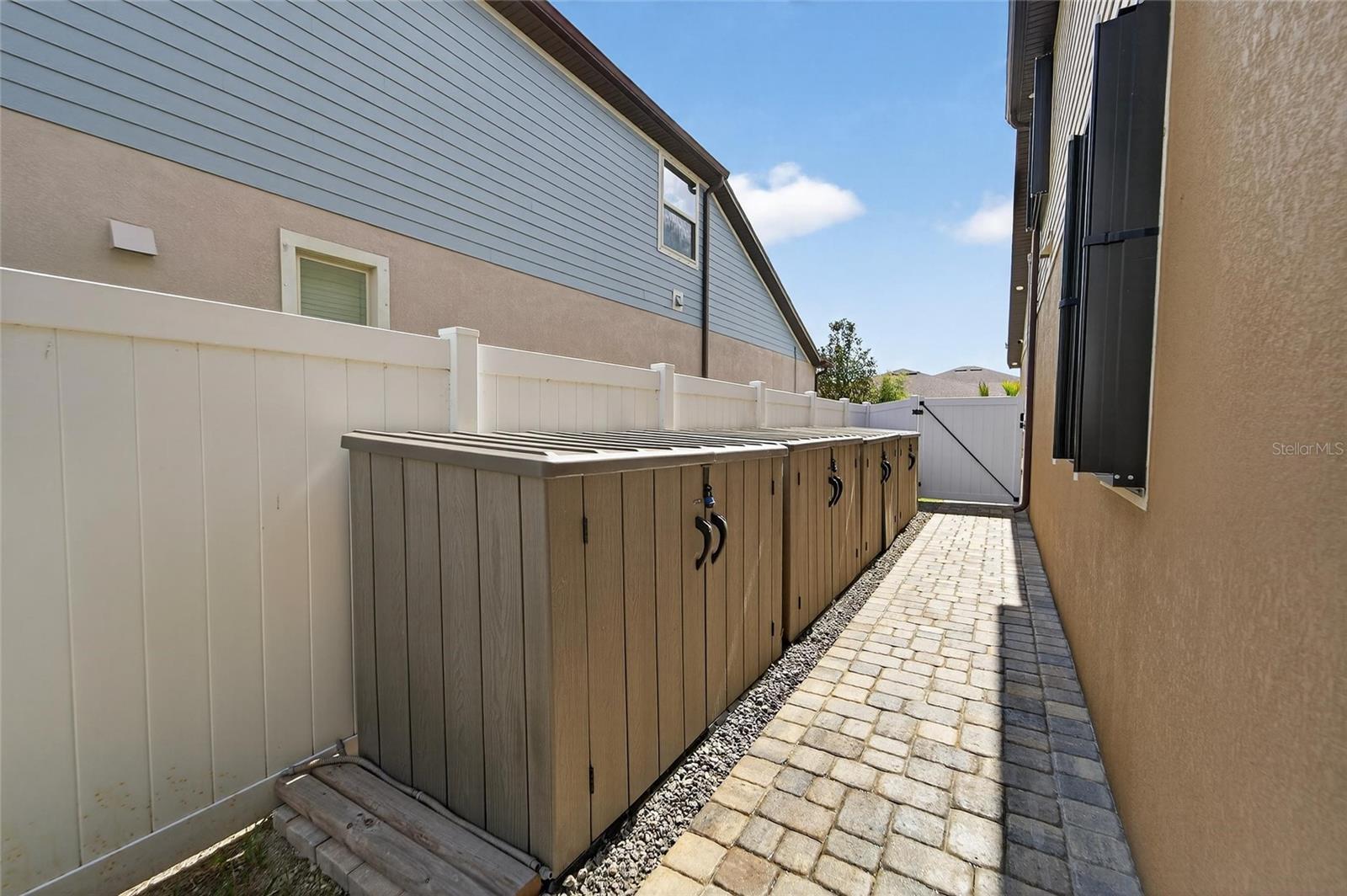 SOUTH FORK - Residential