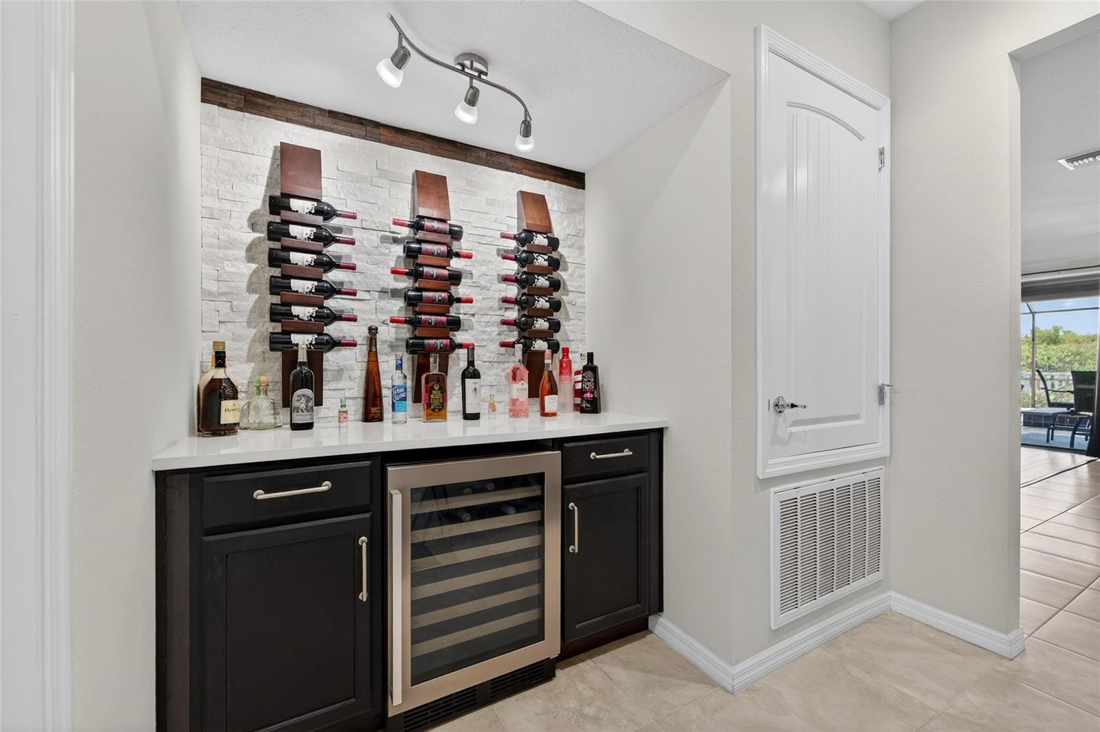 SOUTH FORK - Residential