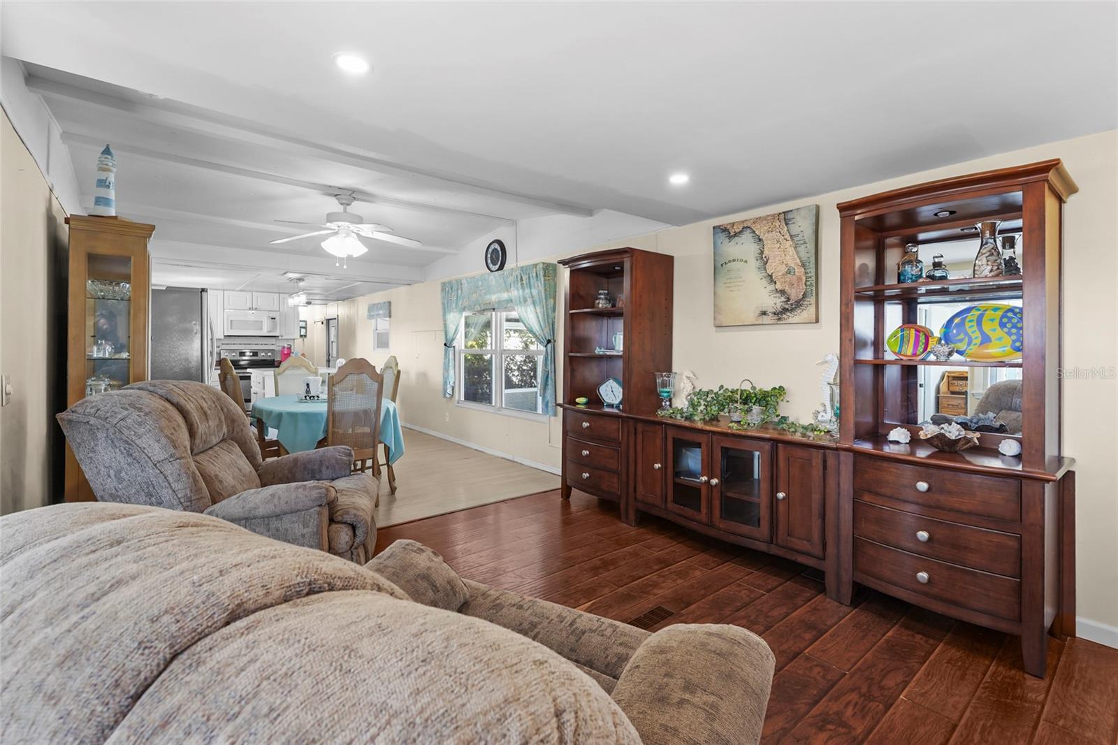 TRI-PAR ESTATES - Residential