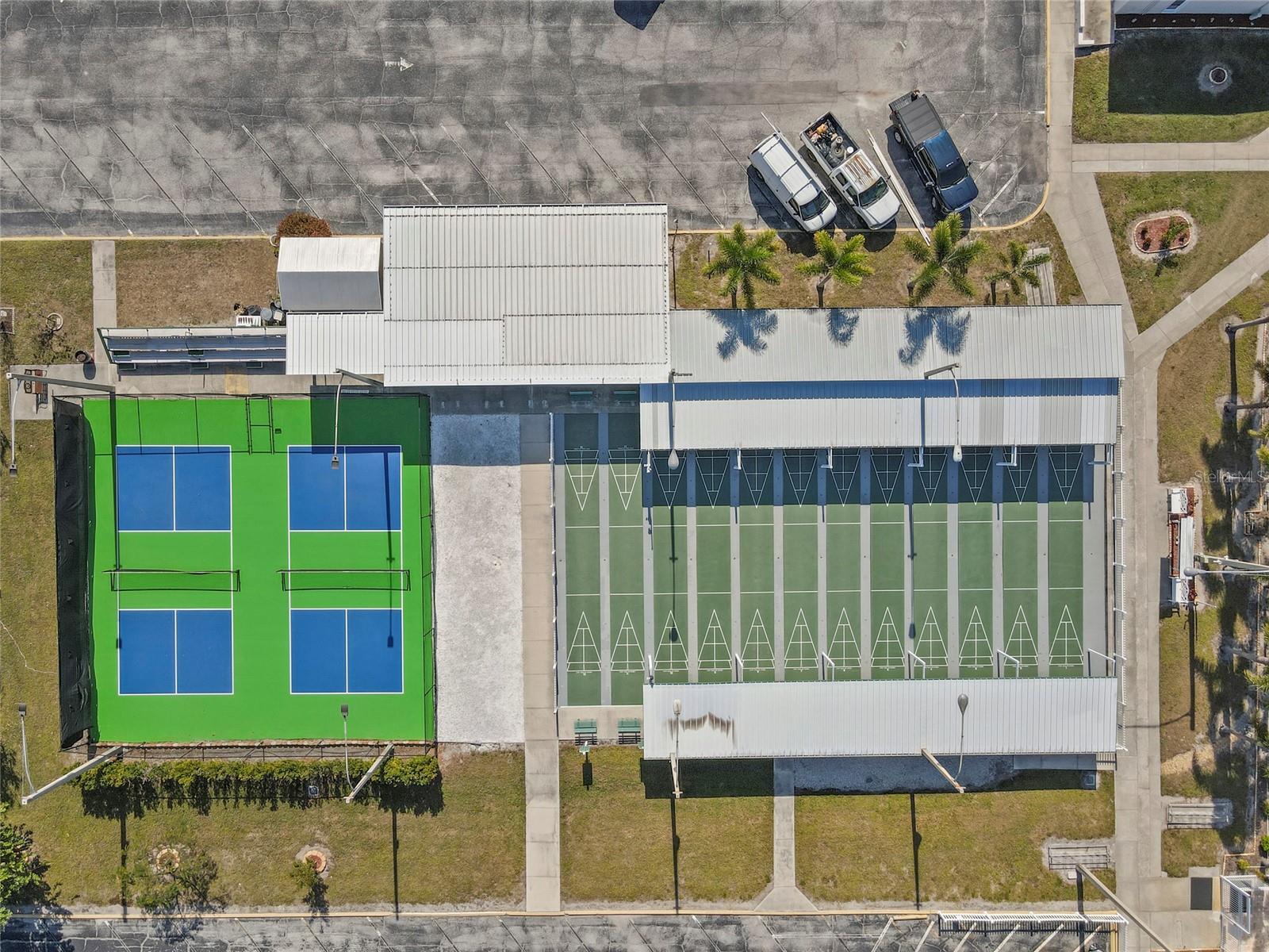 TRI-PAR ESTATES - Residential