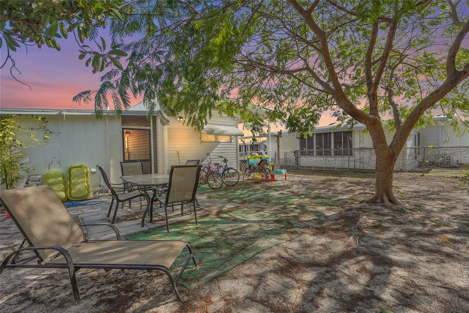 TRI-PAR ESTATES - Residential