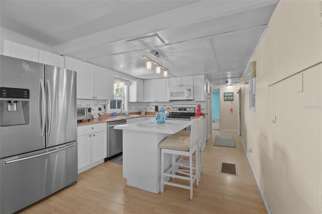 Photo of 4949 Brae Burn Avenue, Sarasota, FL 34234 (MLS # A4674599)