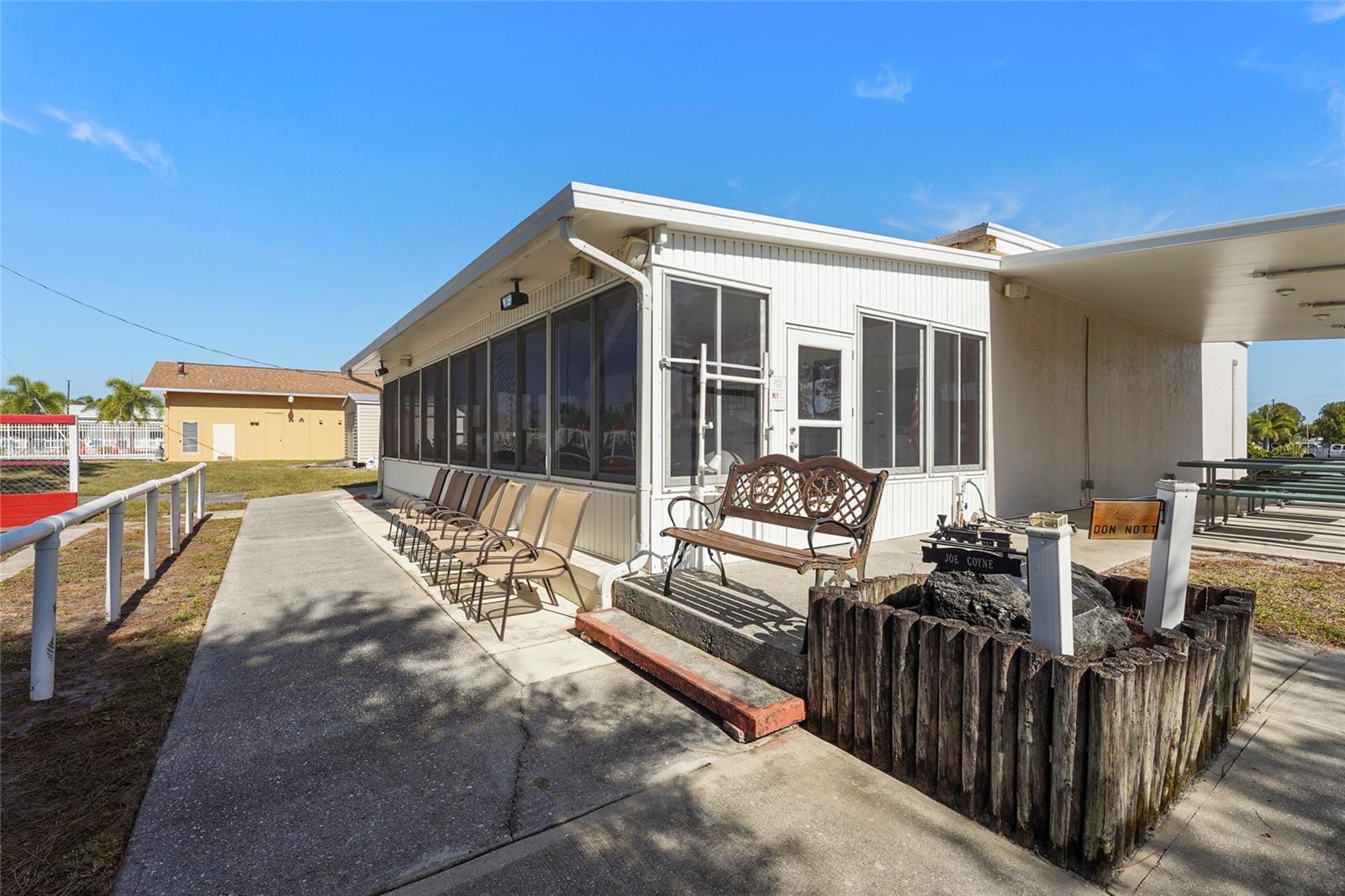 TRI-PAR ESTATES - Residential